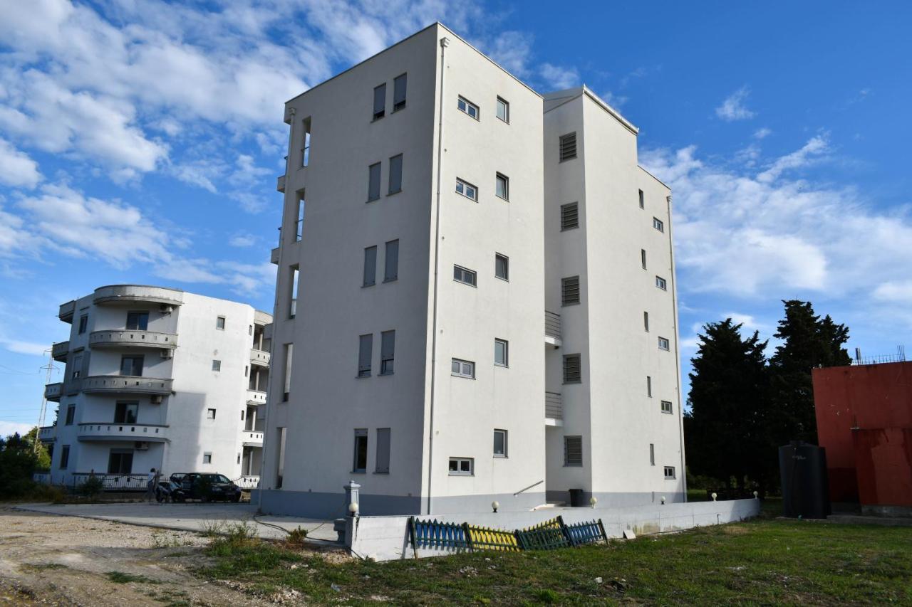 Lux Kalimera Apartments Ulcinj Exterior photo